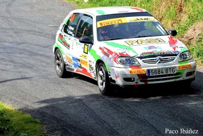 Jorge Brenlla y la rosaleira Ainhoa Flores brillan en un Rally do Berberecho de Noia marcado por la mala suerte