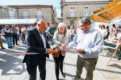 Arbo da el pistoletazo de salida a la Festa da Lamprea con la inauguraci�n de Arbomostra