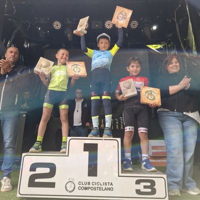 Oia celebra la cuarta victoria de Mauro Alonso en la Carrera da Ascension