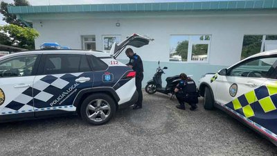 Investigado un vecino de Tomi�o por sustraer un ciclomotor y conducir sin permiso en vigor