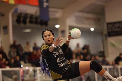 La cubana Lorena T�llez pone fin a su etapa en el Guard�s despu�s de conquistar la EHF European Cup