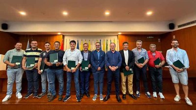 Jos� Manuel Carpinteira firma el acuerdo para transferir 1,4 millones de euros a las 11 freguesias de Valen�a