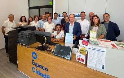 Los vecinos de Valen�a ya pueden realizar decenas de tr�mites p�blicos en un �nico lugar