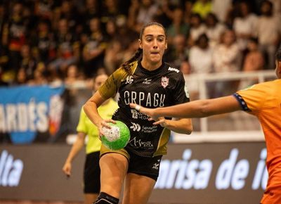 Elena Mart�nez renueva con el Atl�tico Guard�s y afrontar� su tercera temporada en A Guarda
