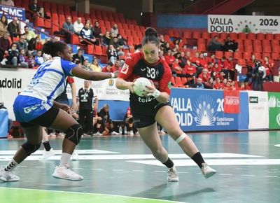 El Atl�tico Guard�s cierra su plantilla con el fichaje de la pontevedresa Noelia Solla