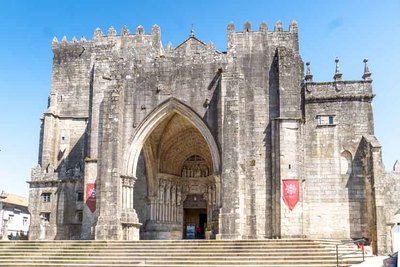 La historiadora Marta Cend�n ofrecer� un recorrido por ocho siglos de arte en la Catedral de Tui