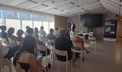 La CEVAL impulsa la internacionalizaci�n empresarial desde Tomi�o y participa en el nuevo Corredor Atl�ntico Noroeste