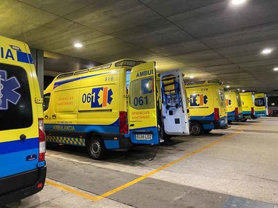 Accidente m�ltiple en Tomi�o: tres veh�culos implicados y dos heridos trasladados