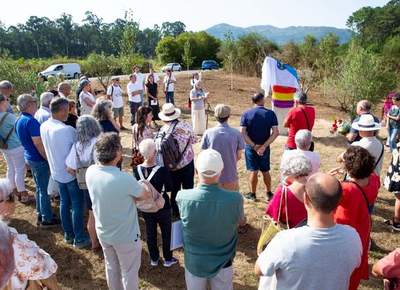 Tomi�o homenajea a cinco vecinos de Teis asesinados por la represi�n franquista en 1936