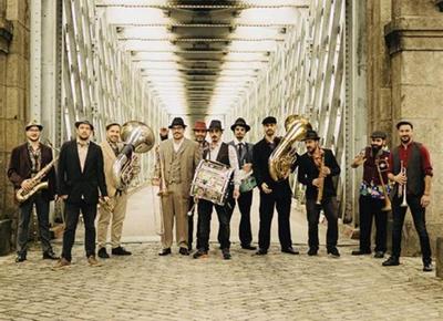 Tui acoge este s�bado los conciertos de Fanfarria Taquikardia y Mekanika Rolling Band dentro de la Festa do Mi�o