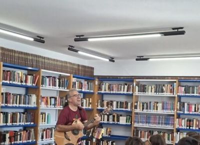 Arbo reivindica su biblioteca como mucho m�s que un espacio de lectura