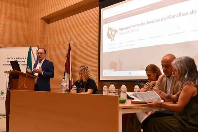 Docentes y asistentes operacionales de Valen�a comparten buenas pr�cticas en educaci�n inclusiva