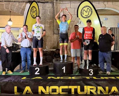 Ana Hern�ndez gana La Nocturna de O Porri�o y suma la und�cima victoria del Team Oiense Women