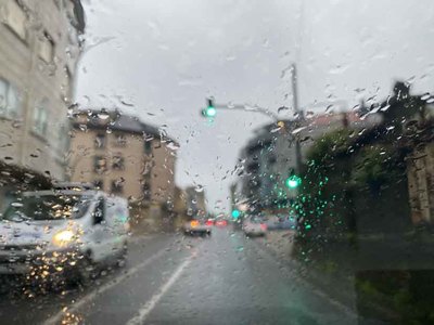 Fuertes tormentas golpean el Baixo Mi�o con cortes de luz y balsas de agua en las carreteras