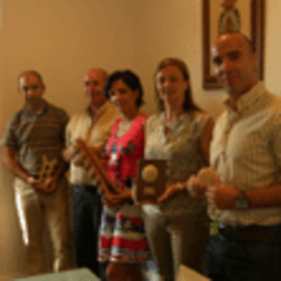 O CONCELLO DE TOMIO E A CMARA MUNICIPAL DE VILA NOVA DE CERVEIRA PRESENTARON ONTE A V EDICIN DO TRIATLON DA AMIZADE