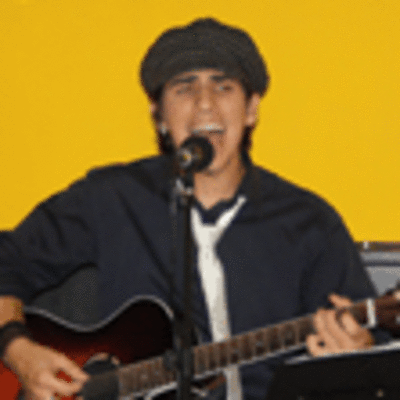 ESPECIAL - CONCIERTO JUAN SIMN EN CAF-BAR BACCUS EN A GUARDA