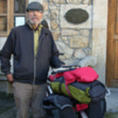 ESPECIAL - FREDERIC BARNET HACE PARADA EN A GUARDA EN SU TRAVESA DE VUELTA AL MUNDO EN BICICLETA