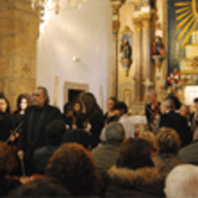 AMORN DISFRUTOU DUN CONCERTO DE NADAL QUE PECHOU O III CICLO DE MSICA CLSICA