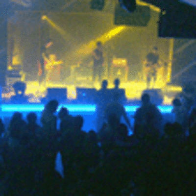 EL GRUPO PUNK-ROCK GUARDS LOS ASMTICOS INAUGURARON LA SALA LA HACIENDA EN O ROSAL ANTE MS DE 300 PERSONAS