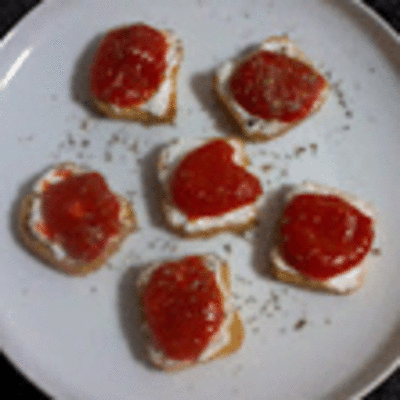 RECETA: TOSTADAS DE PIMIENTOS CONFITADOS
