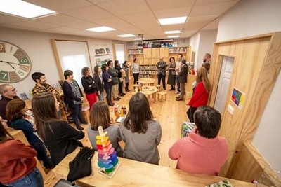 O CRA de Tomiño estrea unha biblioteca que optimiza ao máximo os seus espazos 