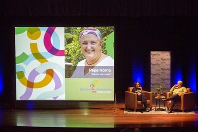 A psicóloga Pepa Horno inaugurou este luns a V Semana da Educación de Tomiño