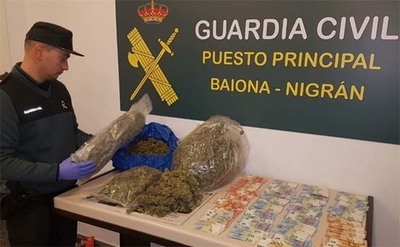 La Guardia Civil detiene a un vecino de Oia por tráfico de drogas  