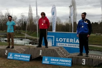 Cinco medallas para Os Teixugos na 2ª Copa de España de slálom