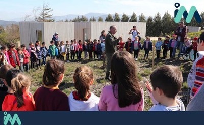Especial - Escolares da Guarda participan na reforestación do Monte Santa Trega