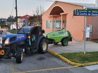 O Rosal desinfecta as rúas de maior tránsito, zonas estratéxicas e elementos sensibles