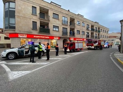 Aplausos e sirenas no Rosal en homenaxe a todas e todos os profesionais esenciais para combater o coronavirus