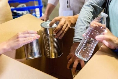 SOS Tomiño Baixo Miño recibe unha doazón de alimentos da Consellería de Política Social