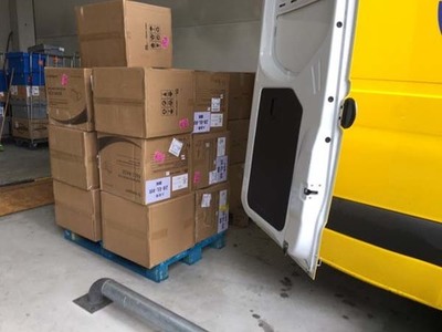 Javier Losada informa de que el Gobierno ha entregado esta mañana a la Xunta cerca de 60.000 test rápidos para luchar contra el COVID-19