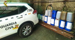 La Guardia Civil detuvo en Guillarei a un joven de Tomiño con 300 litros de gasoil que había sustraído en O Porriño  