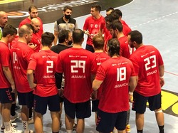 El Acanor Valinox muestra su mejor cara en la semana de su Torneo