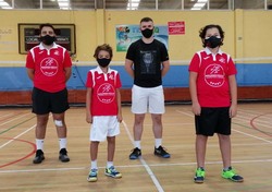 El Club Bádminton Tui volvió a la competición en el TTR Sub11 y Absoluto de Ponteareas