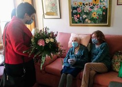 Parabéns para Lucinda, a persoa de maior idade do Rosal