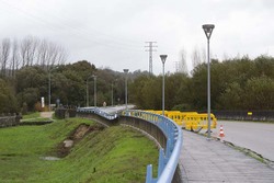 O Consorcio de Augas do Louro inicia as obras de reparación da estrada na ponte do Louro en Tui