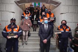 O Concello de Tui recoñeceu o labor desenvolvido por cinco membros de Protección Civil durante o estado de alarma