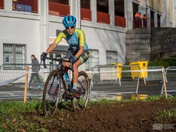 Infominho -  Doble cita del Ciclismo Oiense en la Copa Galicia - 