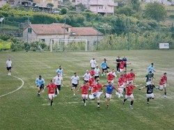 Infominho -  El Caselas FC logra el ascenso a Primera Futgal tras vencer al C.D. Bueu - 