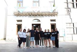 Infominho -  Salceda rinde homenaje a las escuelas infantiles en el Estourazo de inicio de fiestas - 