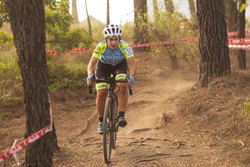 Infominho -  El Team Oiense Women celebra una nueva victoria de Iria Nieto en la Copa Galicia de Ciclocross disputada en Taboada - 