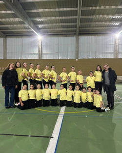 Infominho -  As Neves celebra la creacin de su nuevo club de patinaje artstico - 