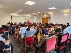 Infominho -  Infancia y juventud reclaman un entorno digital seguro en el Pleno Infantil del Rosal por el Da Mundial de la Infancia - 