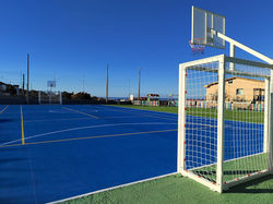 Infominho -  Oia renueva la pista polideportiva de Viladesuso con mejoras integrales - 