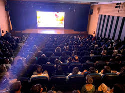 Infominho -  La programaci�n cultural de Tomi�o reuni� a casi 3.000 personas en el auditorio de Goi�n - 