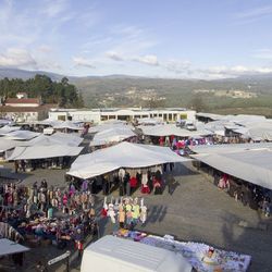 Infominho -  Melgaco convoca el sorteo de los puestos vacantes de la Feria Semanal  - 