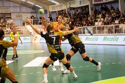 Infominho -  Duelo directo en la cumbre: el Guard�s visita al Bera Bera con la segunda plaza en juego - 