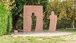 Infominho -  Tui honrar� a 137 v�ctimas del franquismo con un memorial en la Alameda de San Domingos - 